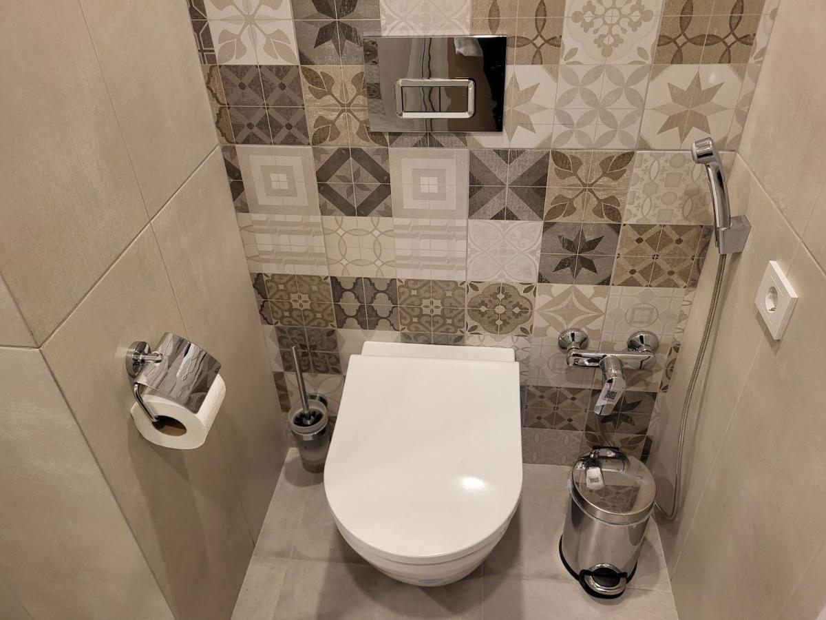 Holiday Apartments บาทูมิ ภายนอก รูปภาพ
